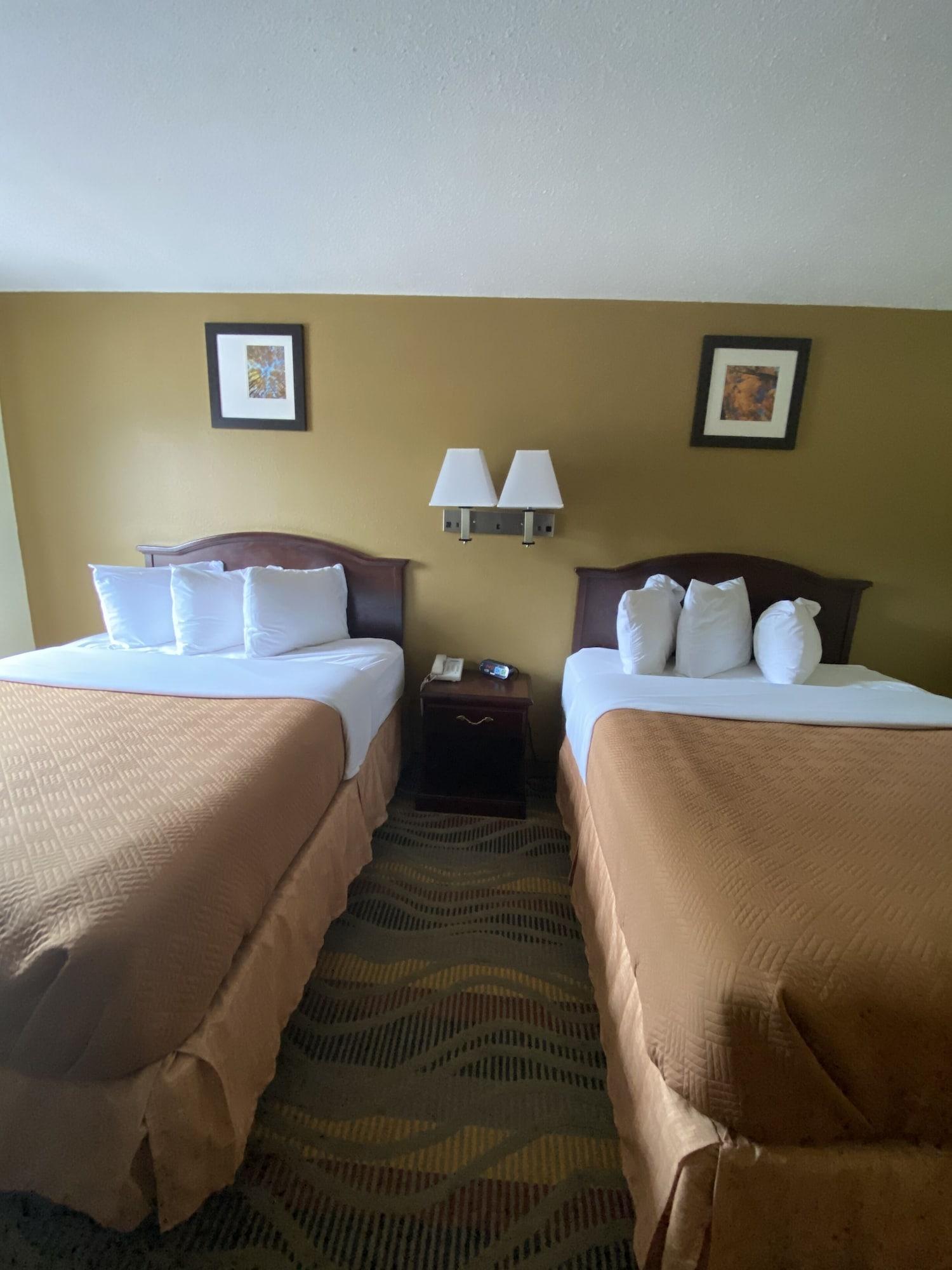 Travelodge By Wyndham La Porte/Michigan City Area Extérieur photo