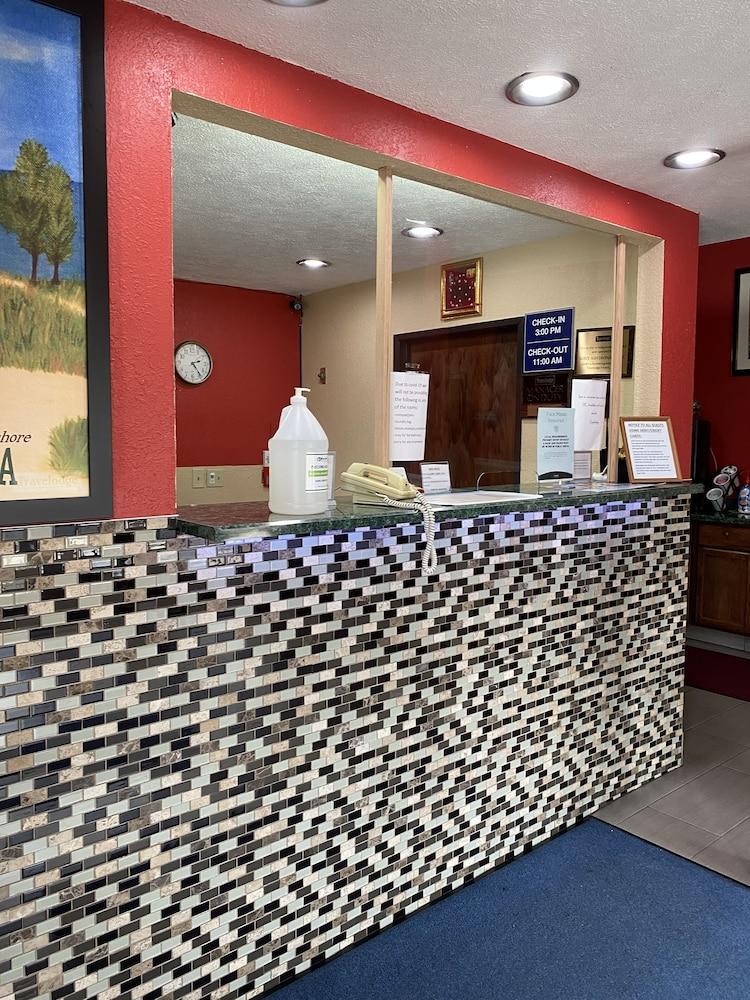 Travelodge By Wyndham La Porte/Michigan City Area Extérieur photo