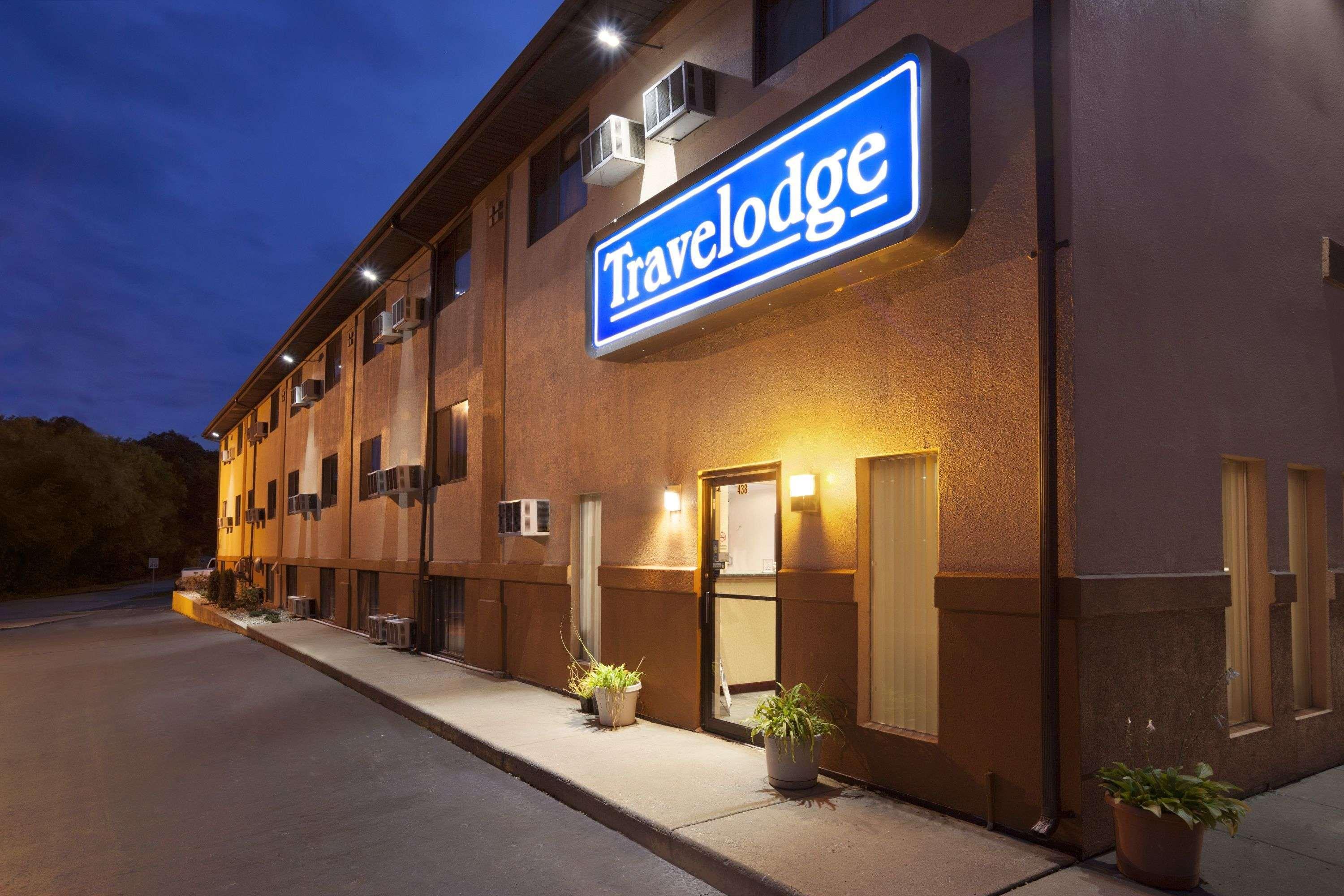 Travelodge By Wyndham La Porte/Michigan City Area Extérieur photo